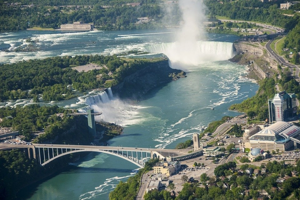 Niagara by Cycle